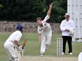Watsonians bowler Mike Legget.jpg
